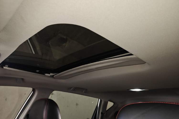 Used Geely Auto GX7 2015 Classic Edition 1.8L Manual Elite Model China V Standard