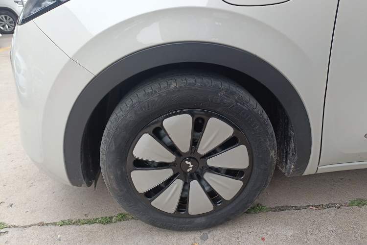 Used Wuling Bingo 2023 410 km Lingxi Deluxe Edition
