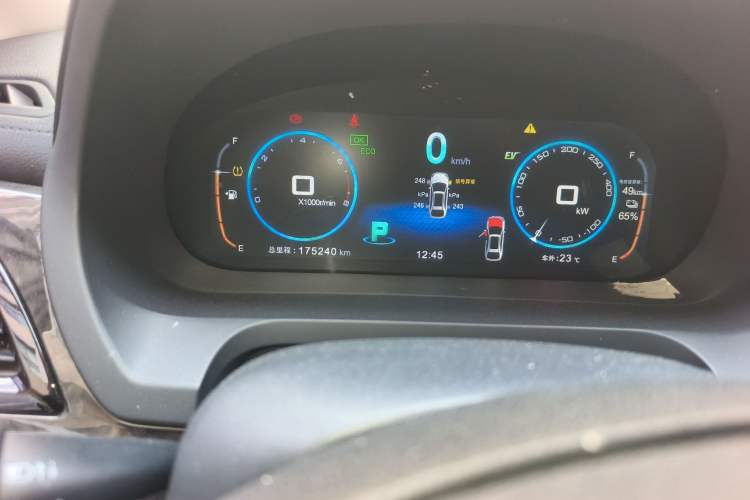 Used BYD Tang New Energy 2017 2.0T All-Wheel Drive Hyatt Model