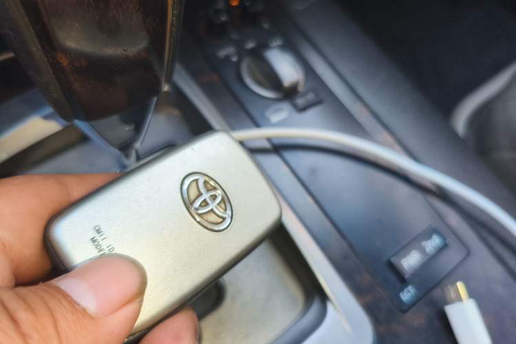 Used Toyota Land Cruiser 2010 4.7L Automatic VX
