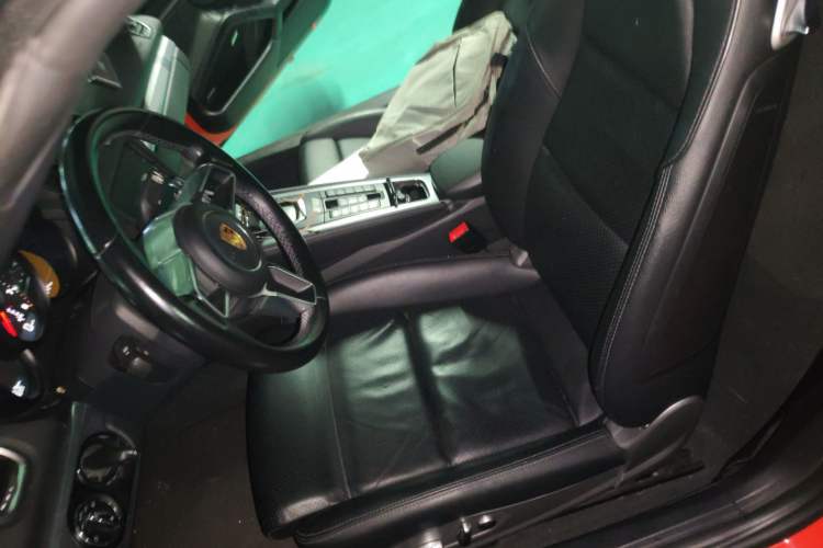 Used Porsche 718 2016 Boxster 2.0T Left Front Seat