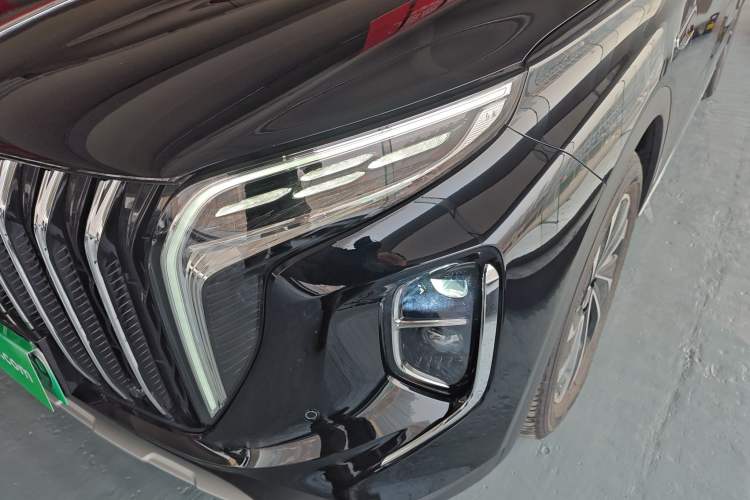 Used Hongqi HS7 PHEV 2024 2.0T PHEV Four-Wheel Drive Flagship Edition 7 Seats
