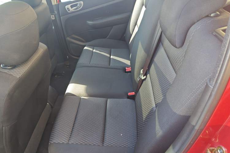 Used Peugeot 307 2013 1.6L Automatic CROSS Left Rear Seat