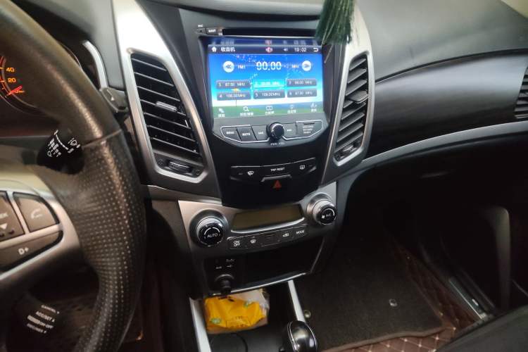 Used SsangYong Korando 2014 2.0L Gasoline 4x4 Automatic Luxury Navigation Edition