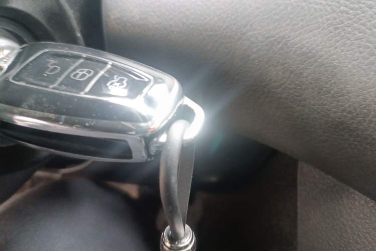 Used Ford Focus 2012 Hatchback 2.0L Automatic Luxury Sport Model Vehicle Key