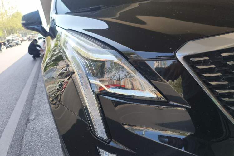 Used Cadillac XT5 2021 2.0T Four-Wheel Drive Luxury Version Exterior 6