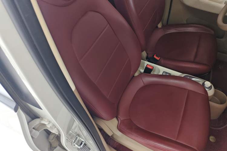 Used Wuling Hongguang MINIEV 2025 Four-Door Version Zhenxiang+ Edition Right Front Seat