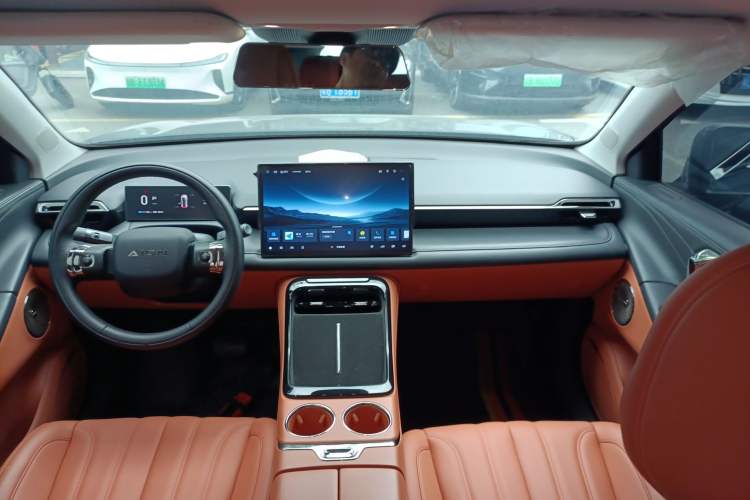 Used AION V 2024 Aion Tyrannosaurus 520 Smart Luxury Edition