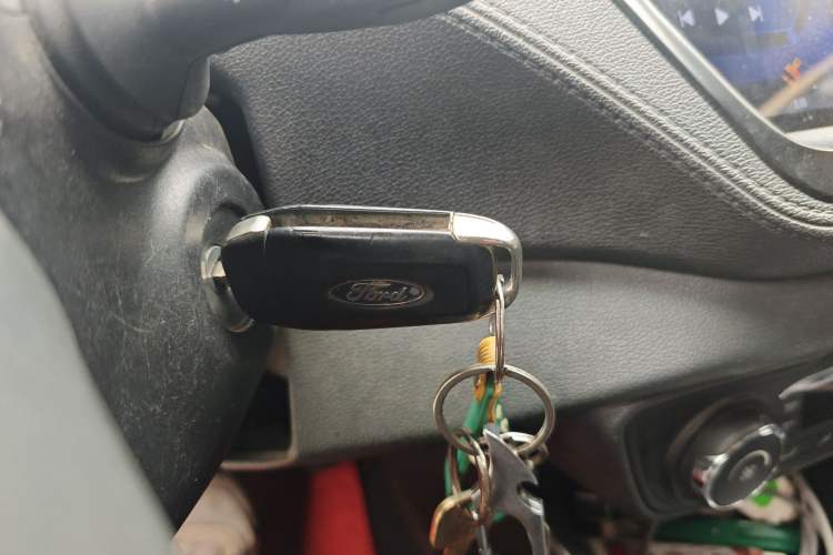 Used Ford Escort 2015 1.5L Automatic Fashion Model Vehicle Key