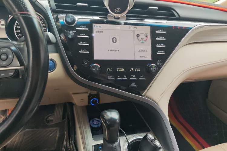 Used Toyota Camry 2018 Dual-Engine 2.5 HG Luxury Edition
