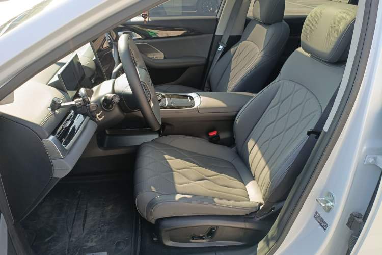 Used Geely Galaxy Galaxy A7 2025 Model EM-i 150km Exploration+ Edition