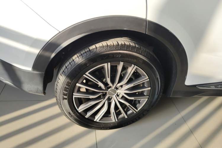 Used JETOUR X70 PLUS 2024 Champion Edition 1.5T DCT Champion PRO 5-Seater
