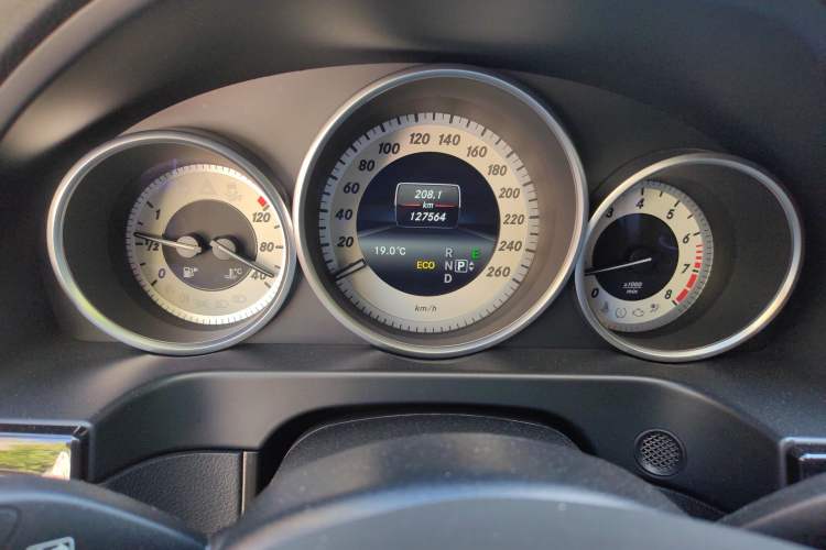 Used Mercedes-Benz E-Class 2015 Facelift E 200 L Sport Edition