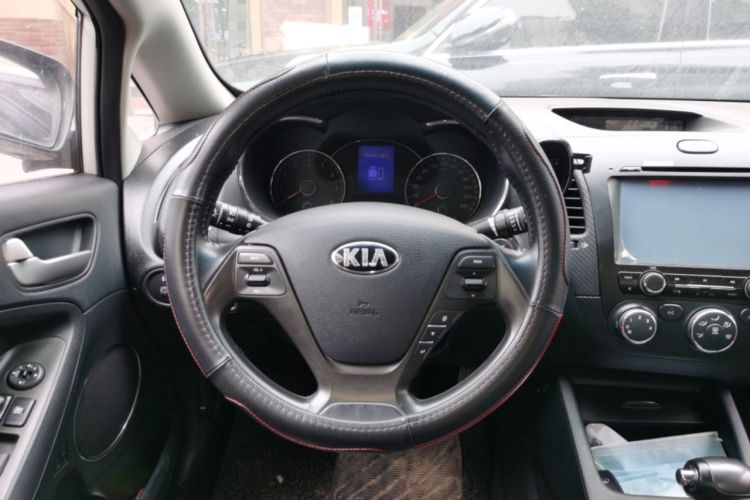 Used Kia K3 2013 1.6L Automatic GLS Steering Wheel