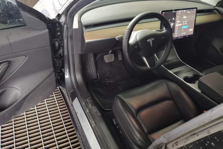 Used Tesla Model 3 (Import) 2019 Long-Range Rear-Wheel-Drive Version
