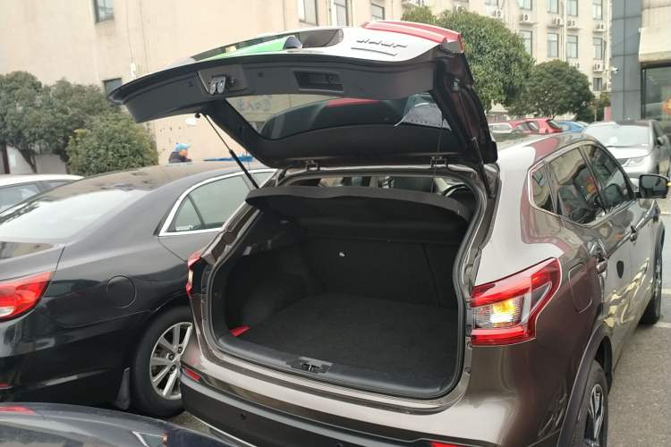 Used Nissan Qashqai 2019 2.0L CVT Luxury Edition
