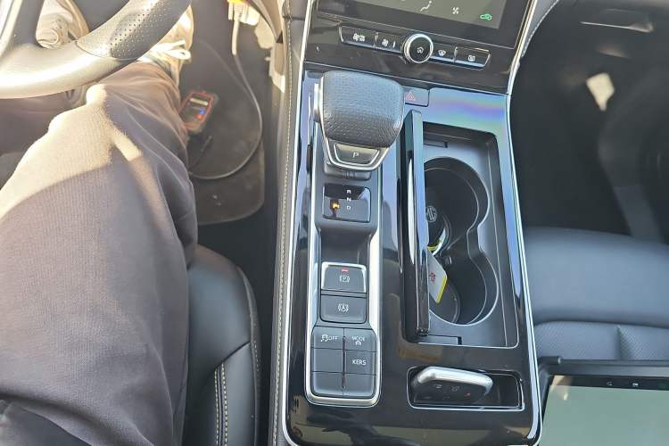 Used Roewe i6 MAX New Energy 2023 EV 420 Skyroof Special Edition