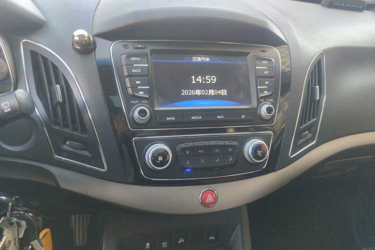 Used JAC Group Refine S5 2013 2.0T Manual Luxury Edition