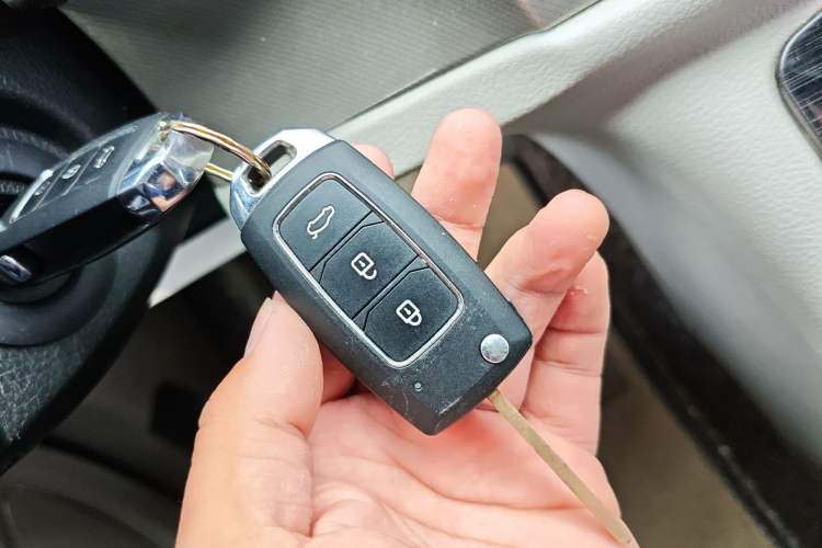 Used SAIC MAXUS G10 2016 2.0T Automatic Elite Edition