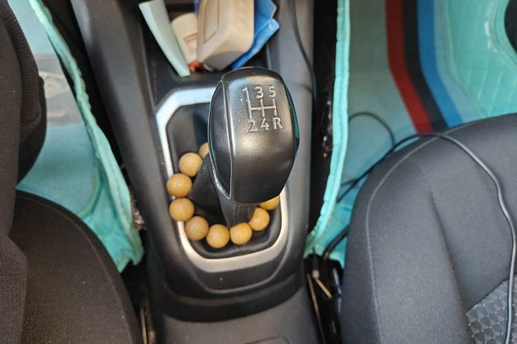 Used Peugeot 301 2016 1.6L Manual Comfort Edition Gear Lever