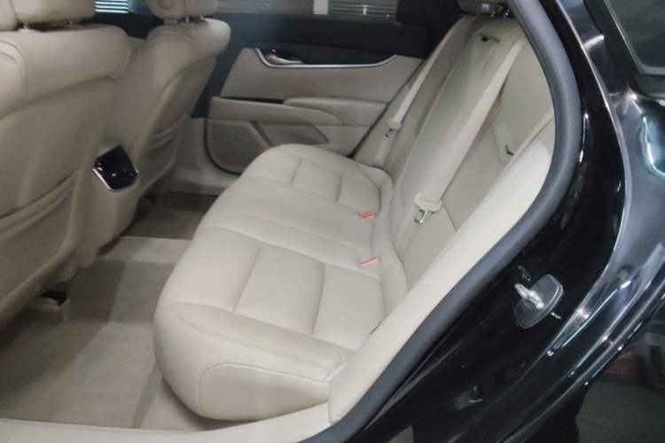 Used Cadillac XTS 2013 28T Comfort Model Left Rear Seat