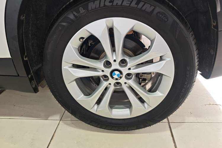 Used BMW X1 2016 sDrive18Li Premium Edition Right Rear Wheel Hub
