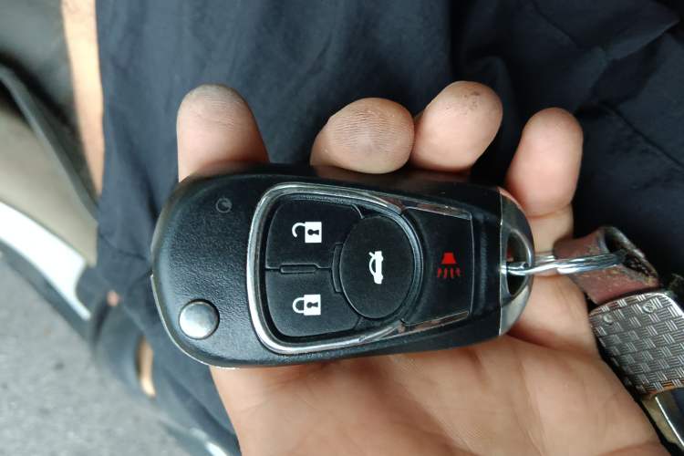 Used Venucia D50 2013 1.6L Manual Luxury Edition
