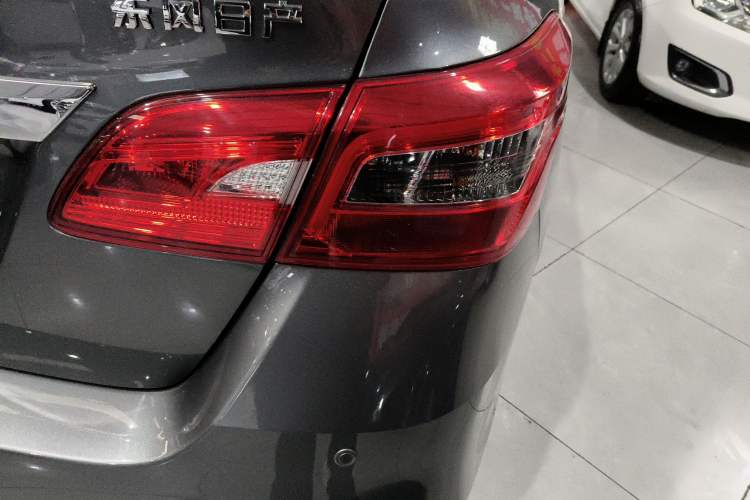 Used Nissan Sylphy 2024 Classic 1.6XL CVT Luxury Edition Right Rear Taillight