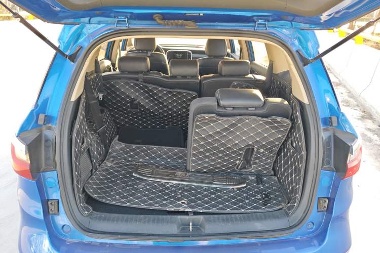 Used BYD Song MAX 2017 1.5T Automatic Smart Connect Prestige 7-Seater Trunk