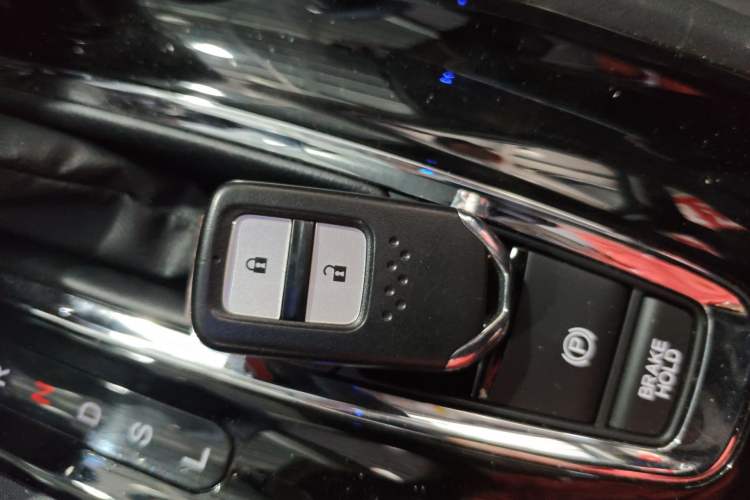 Used Honda Vezel 2020 1.5L CVT Luxury Edition Interior 1