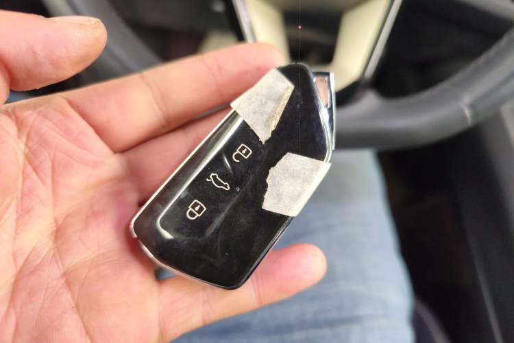 Used Volkswagen ID.UNYX 2024 Pro Long-Range Version