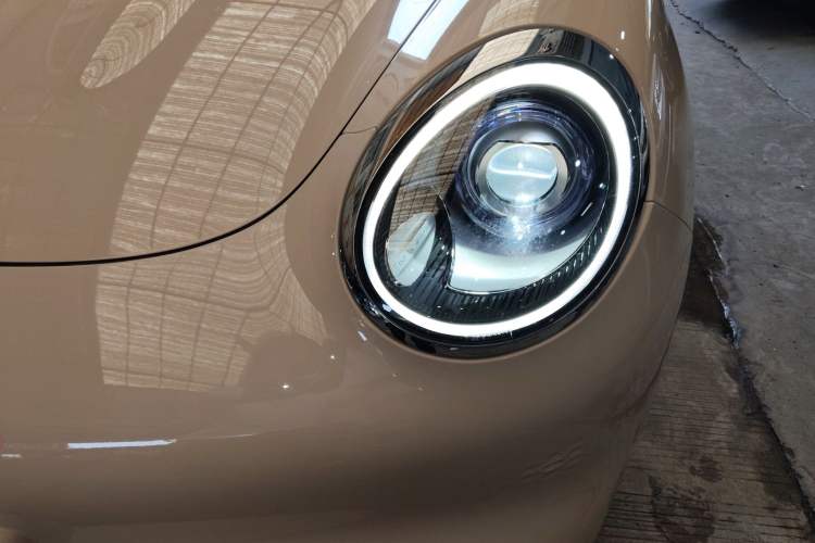 Used ORA Good Cat 2023 401 km Standard Range Premium Version Lithium Iron Phosphate