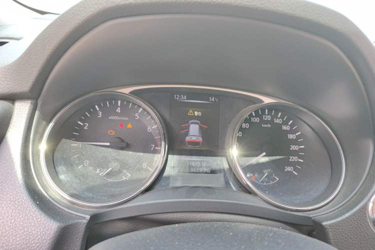 Used Nissan X-Trail 2014 2.0L CVT Comfort Edition 2WD Instrument Cluster
