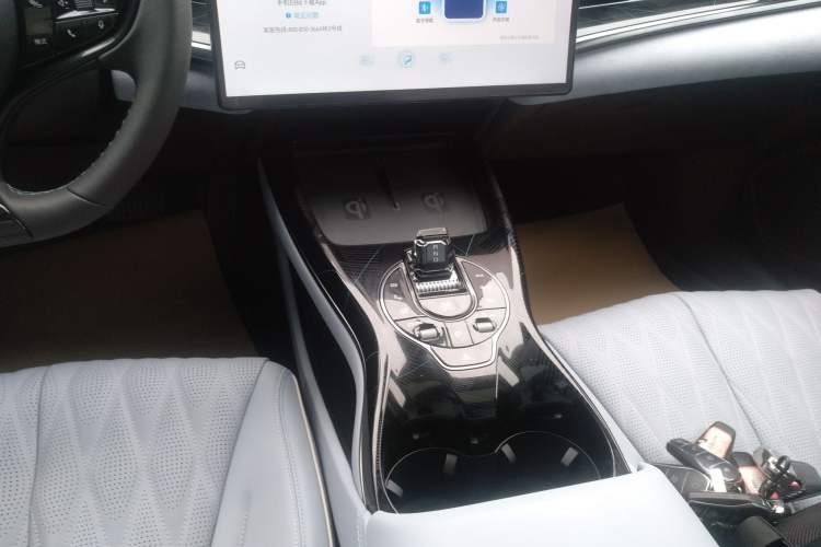 Used BYD Seal 2022 650 km All-Wheel-Drive Performance Version
