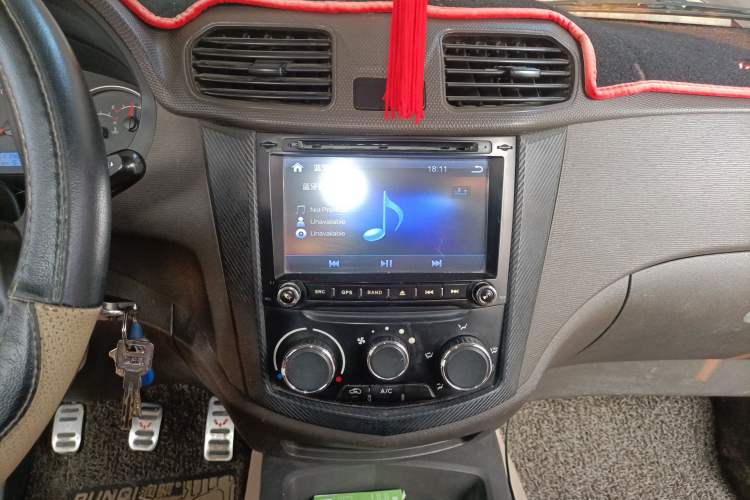 Used Wuling Hongguang 2015 1.5L S Base Model China IV Audio And AC Panel