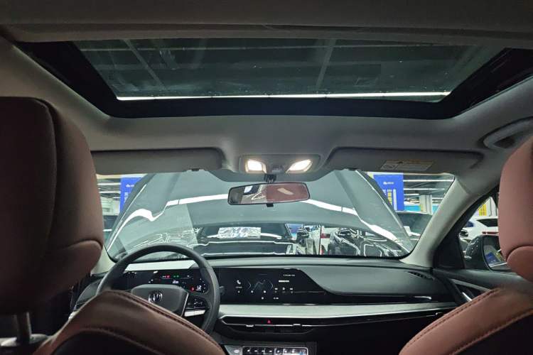 Used CHANGAN Eado 2024 PLUS Blue Whale NE 1.4T GDI DCT High-Energy Edition
