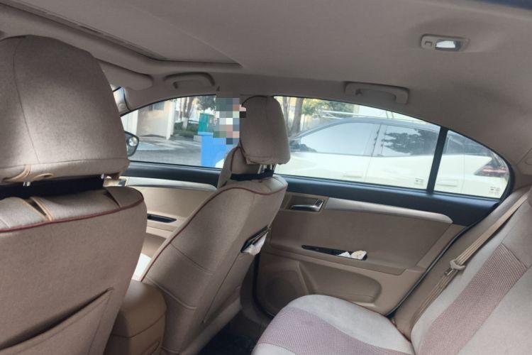 Used Roewe 350 2015 1.5L Manual Luxury Sunroof Edition