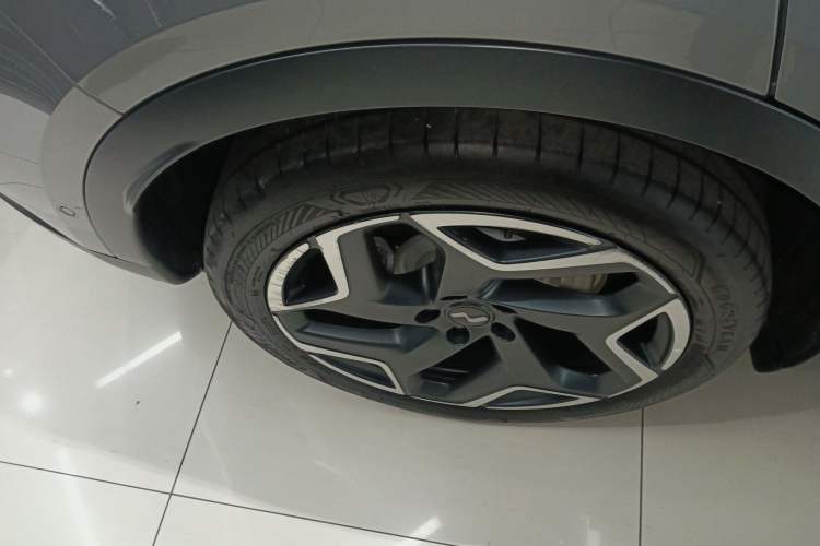 Used ONVO L60 2024 60 kWh Rear-Drive Version