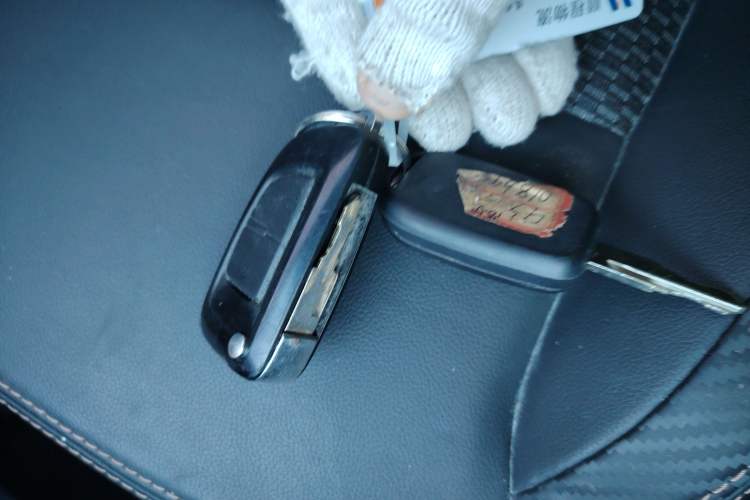 Used Dongfeng NAMMI BOX 2022 Chasing Wind Edition 331 km Standard Model