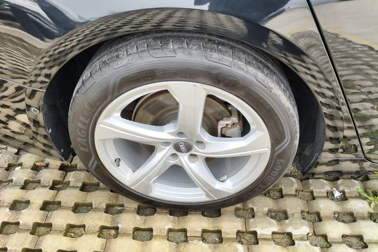 Used Audi A6L 2021 45 TFSI quattro Prestige Elegant Edition Right Rear Wheel Hub