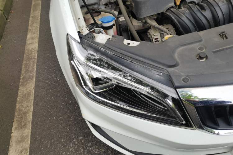 Used Geely Auto Emgrand 2021 UP 1.5L CVT Advanced Edition Right Front Headlight