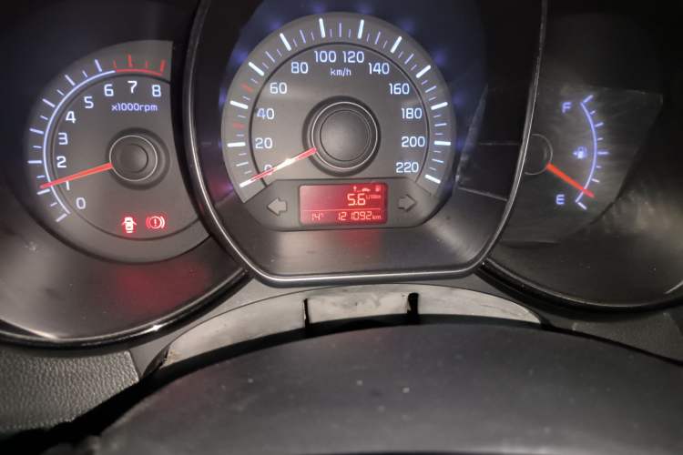 Used Kia K2 2015 Sedan 1.4L MT GLS
