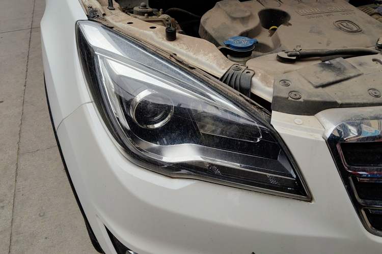 Used CHANGAN CS35 2017 1.6L Manual Luxury Model Right Front Headlight