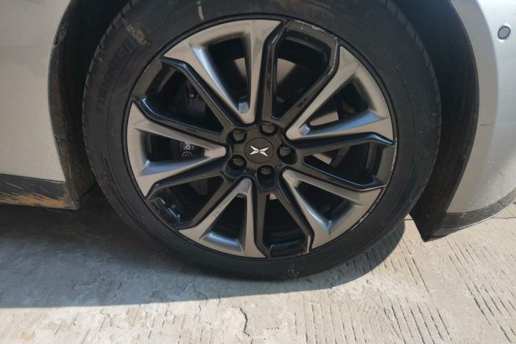 Used XPeng P7 2022 670E+