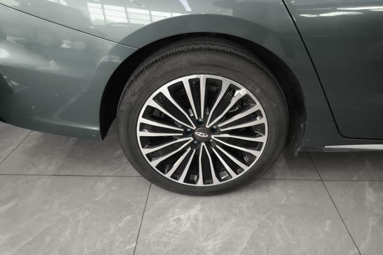 Used Chery Fengyun A8L 2025 1.5 TGDI 145 km Luxury Version