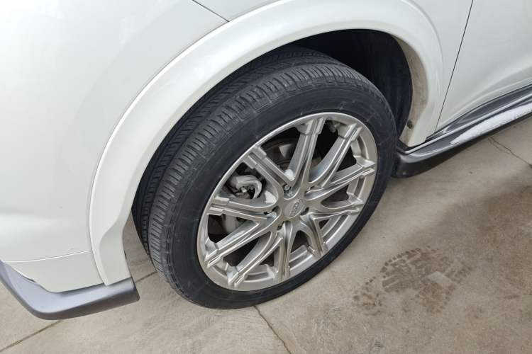 Used Infiniti ESQ 2014 1.6L Spontaneous Edition