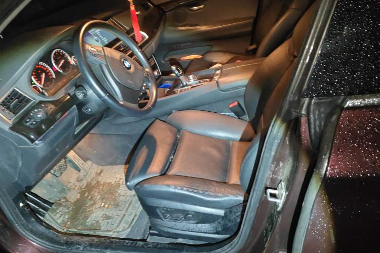 Used BMW 5 Series GT 2010 535i Leading Model Left Front Seat