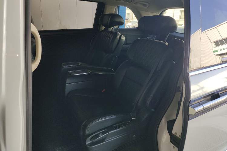 Used Honda Elysion 2019 2.0L Hybrid Luxury Edition Left Rear Seat