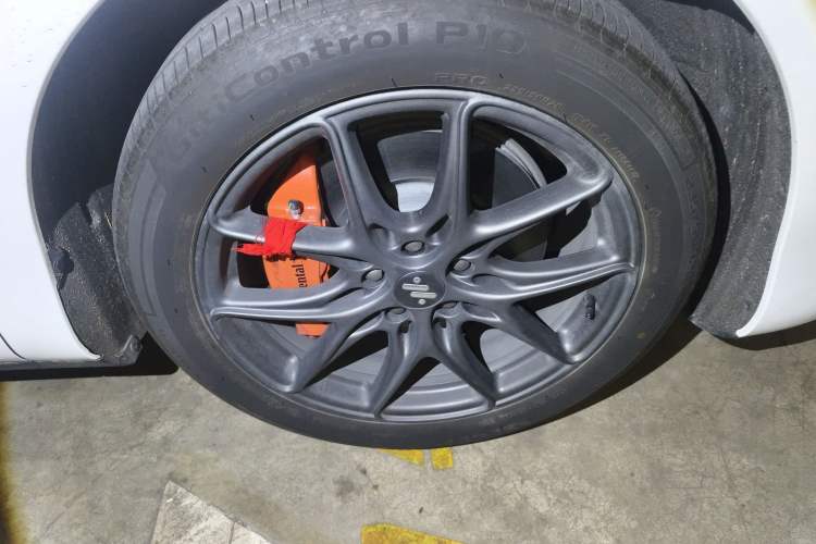 Used IM LS6 2025 Long-Range Lingxi Intelligent Driving Edition Right Front Wheel Hub