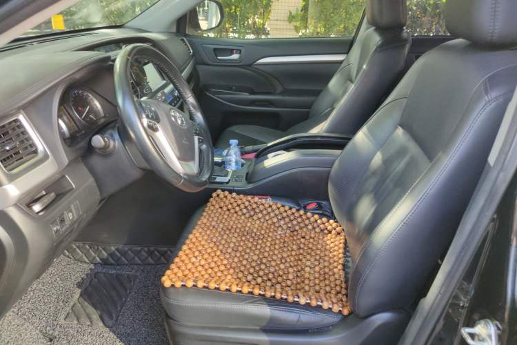 Used Toyota Highlander 2017 2.0T Four-Wheel Drive Luxury Edition 7 Seats